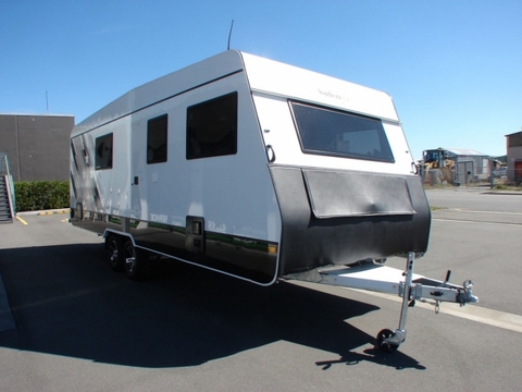 Southern Star - Alpine - 684 SE - Walk Around Bed